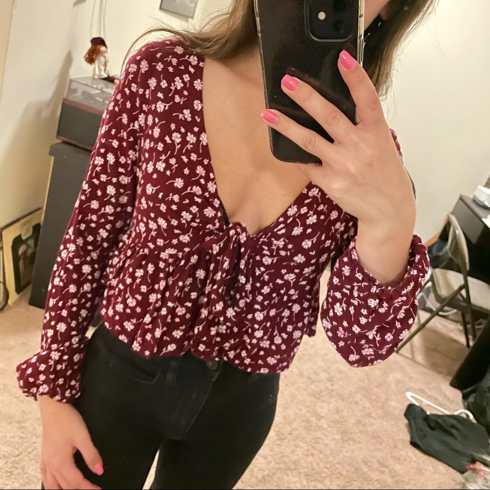 🌟 Longsleeve Floral Pacsun Blouse 🌟